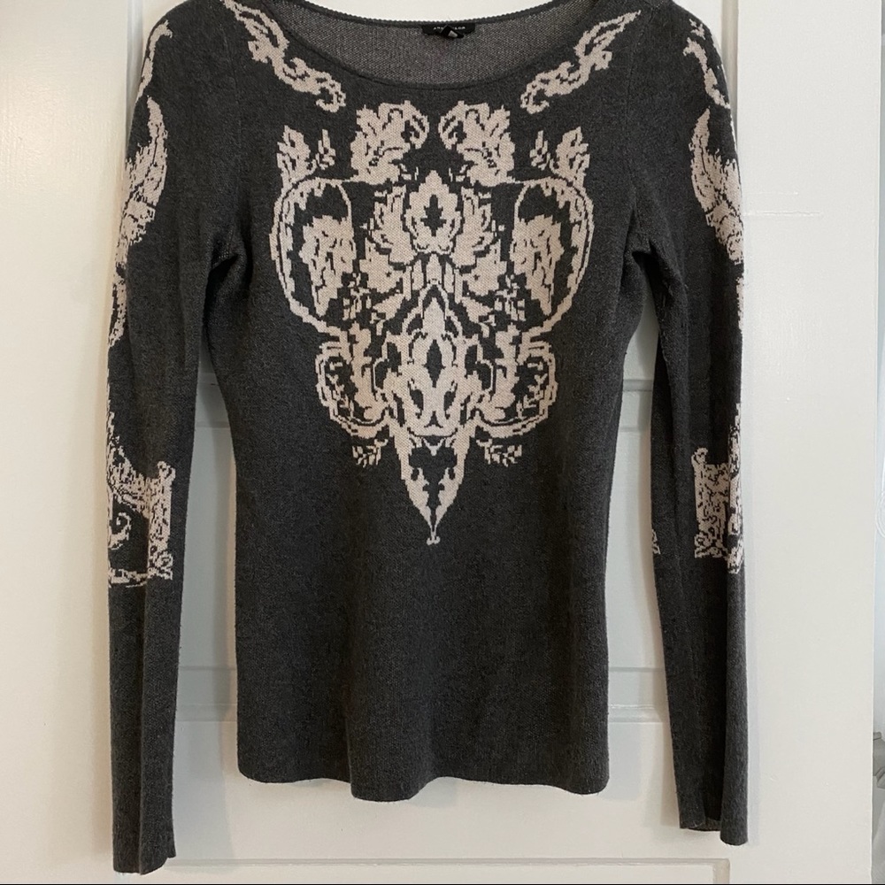 Lightweight sweater